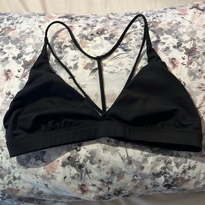 Victoria sport strappy sports bra Black size medium